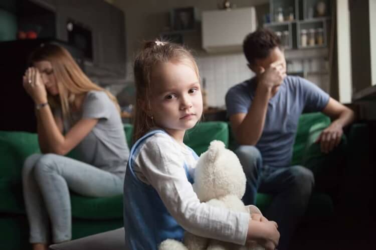 pengaruh keluarga broken home terhadap mental anak